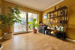 Sitting Room- click for photo gallery